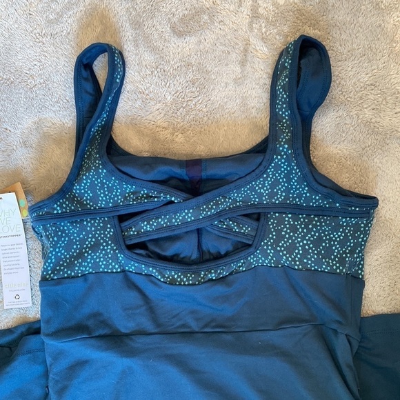 Title Nine Women’s Trellis Blue Connelly Dress w/Built-in Bra Size Medium - Picture 6 of 10